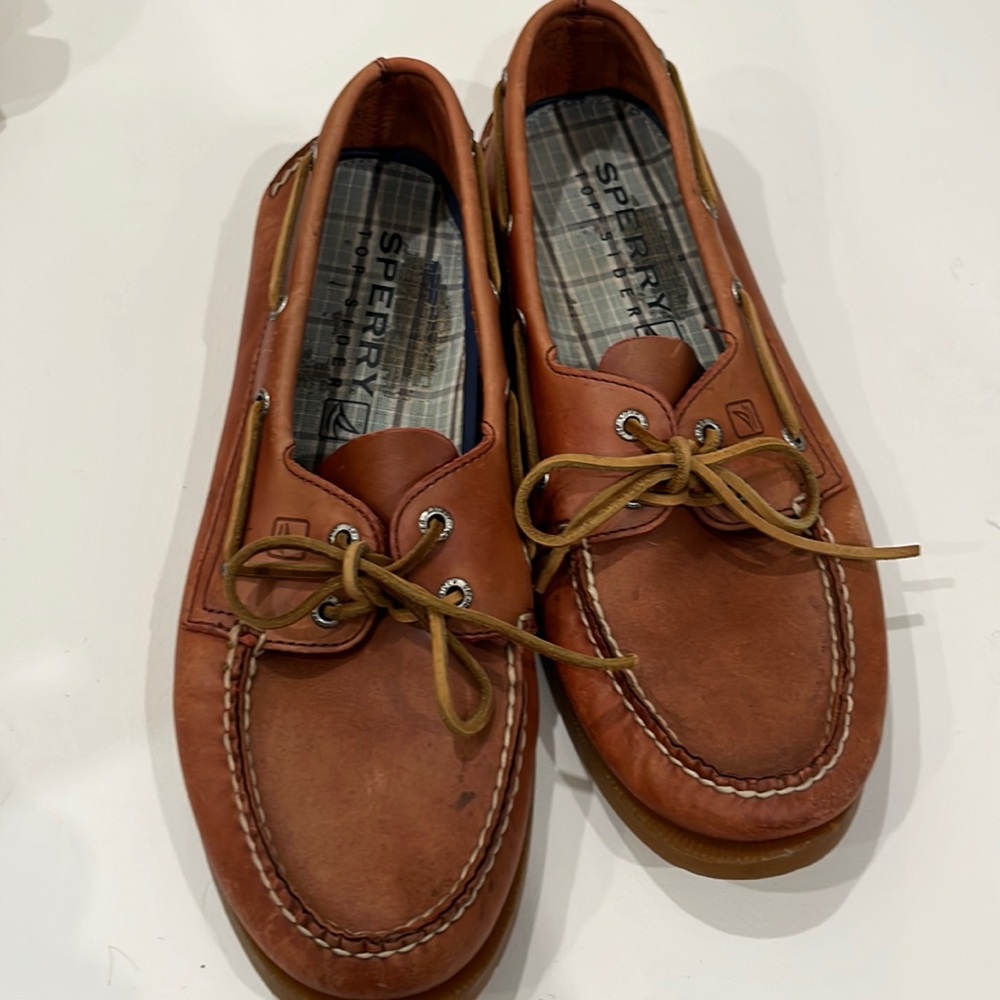 Sperry topsider